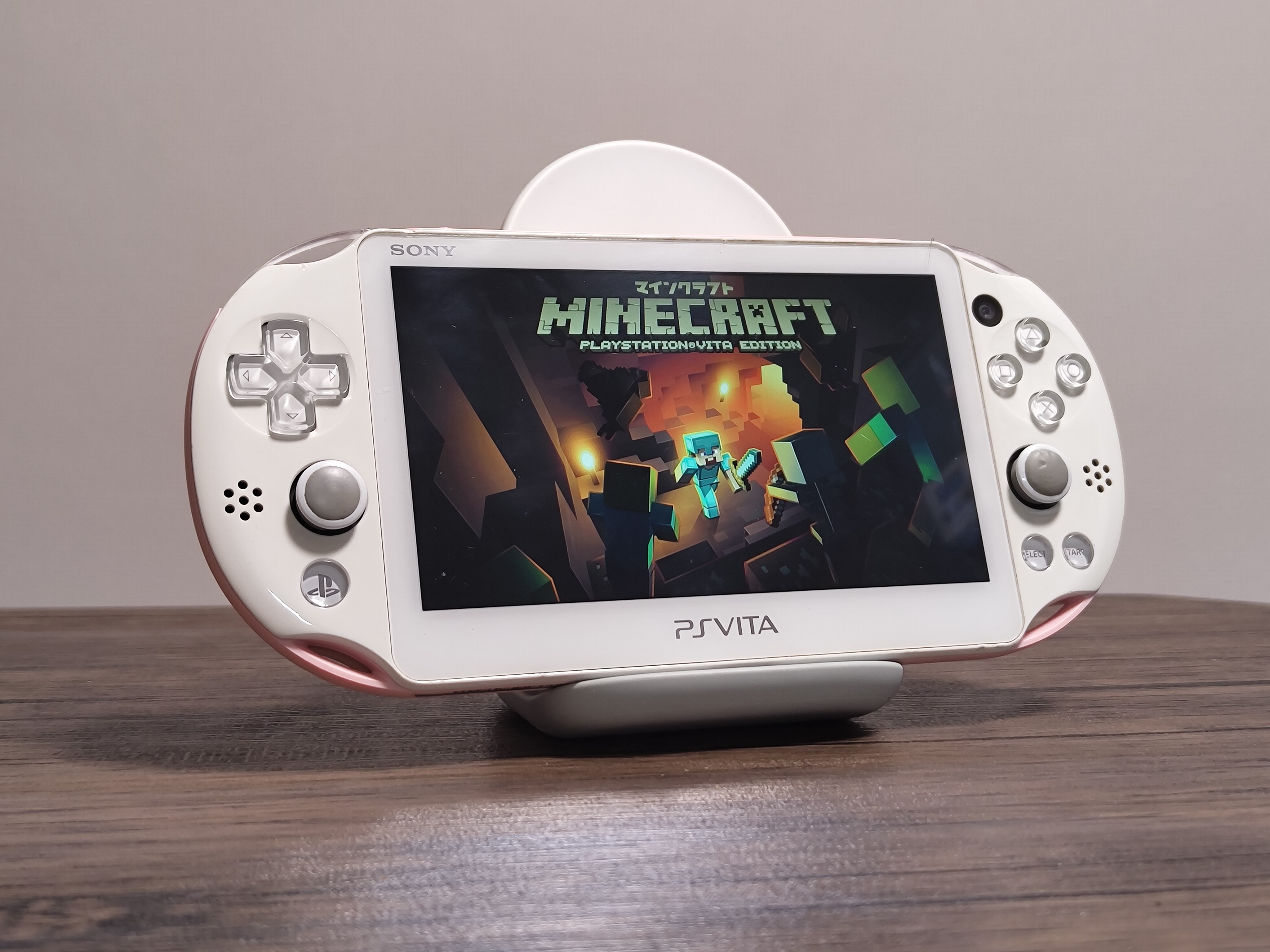 PCH-2000 Cstm. Pink & White