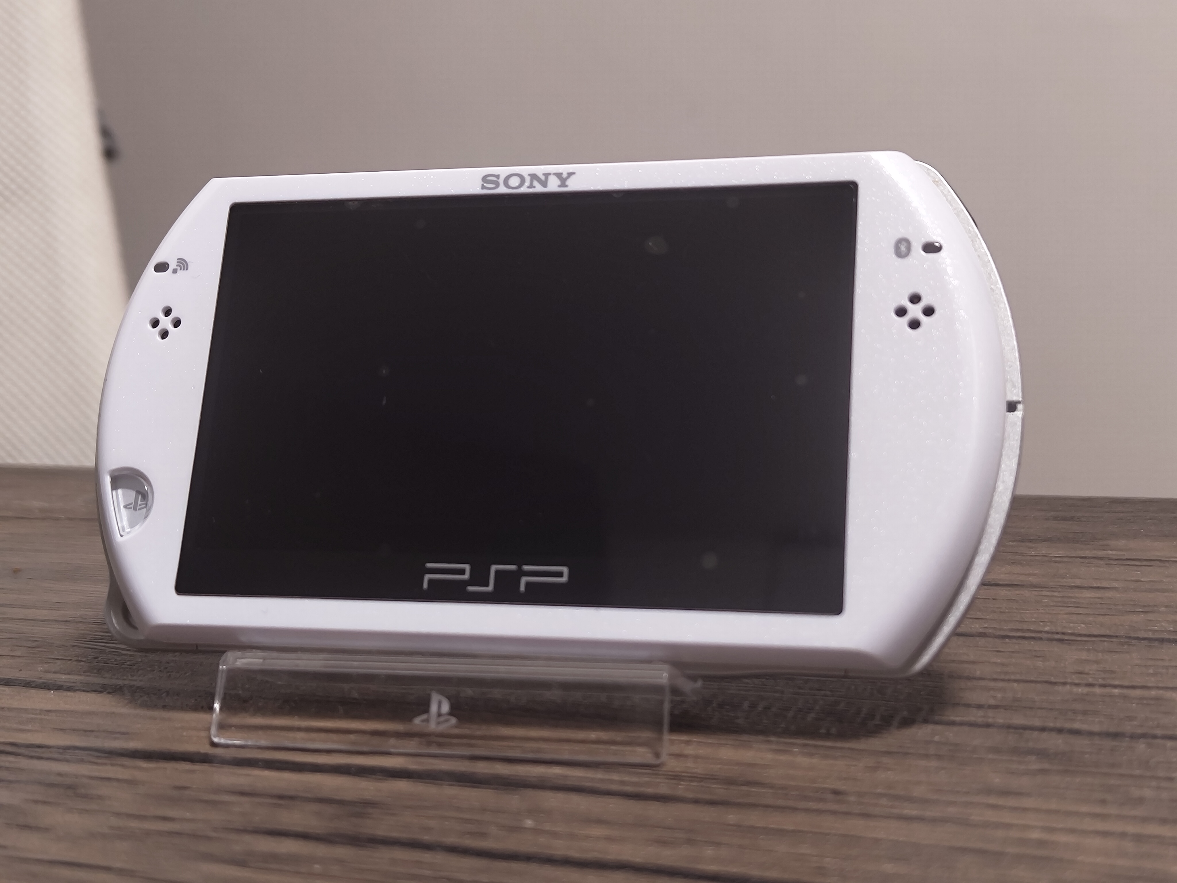 PSP-GO -white