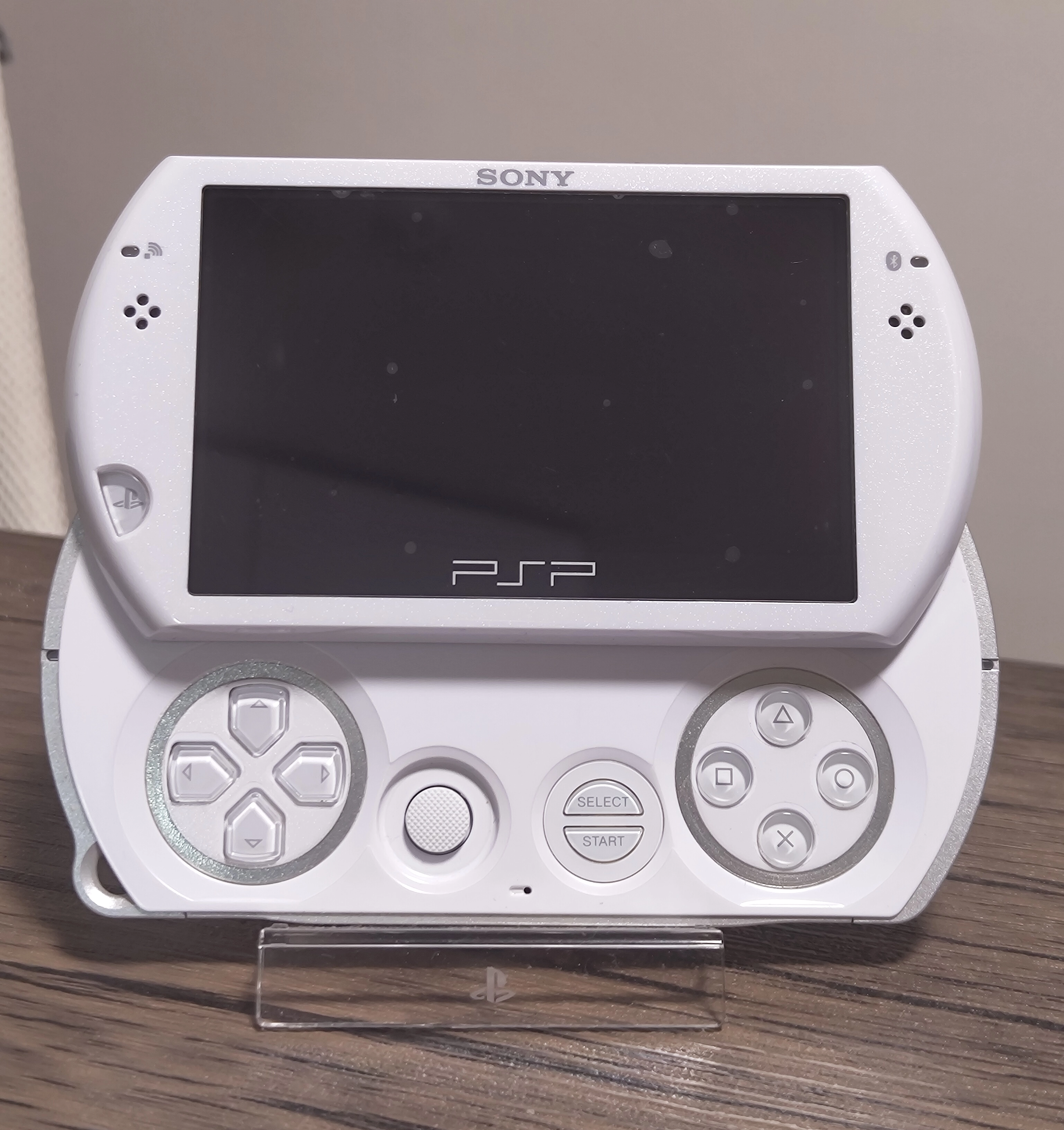 PSP-GO -white