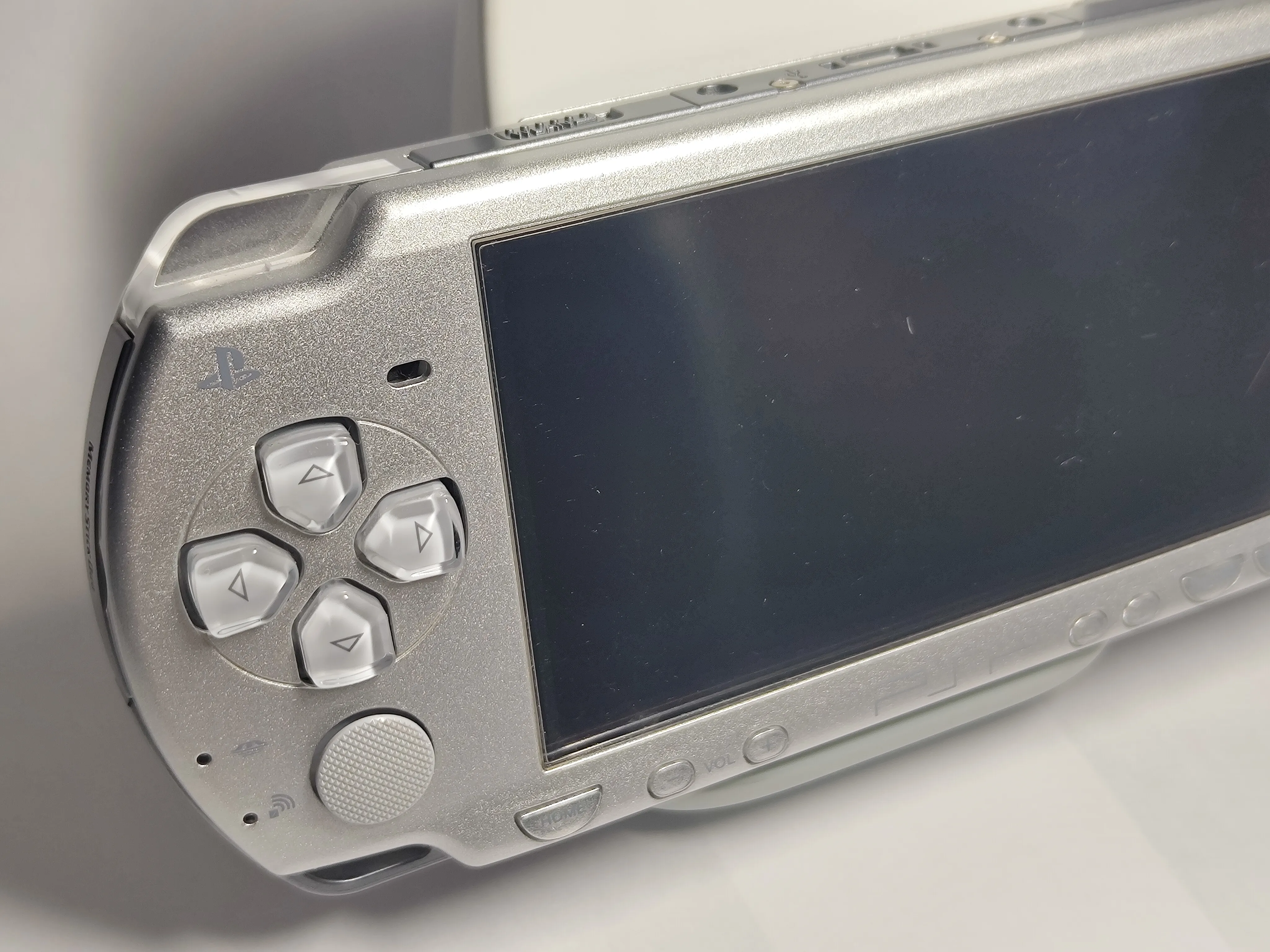 PSP-2000 Ice Silver